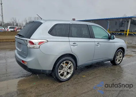 2014 Mitsubishi Outlander Se z USA, uszkodzony, nr VIN JA4AD3A32EZ009587